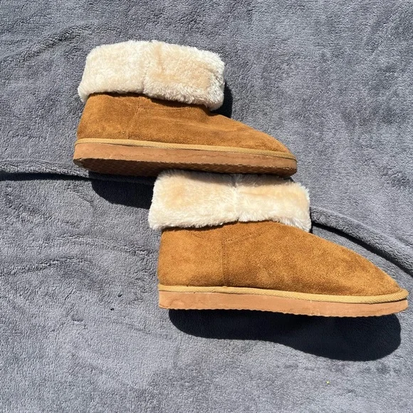 🔥 Aeropostale Size 10 Faux Suede Cuffed Boots - Picture 2 of 5